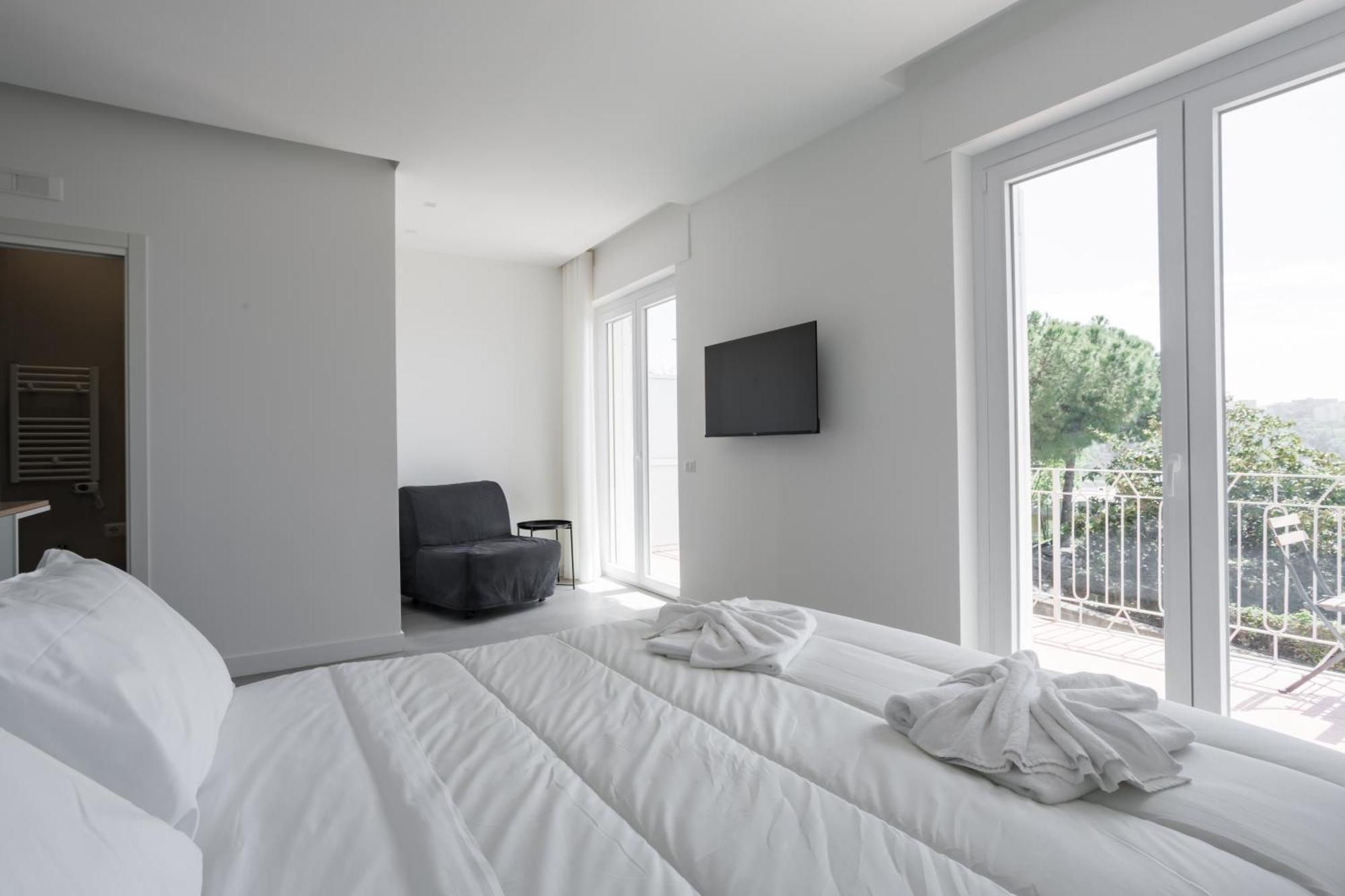 Napolishine Panorama Caravaggio By Dimorra Guest house *